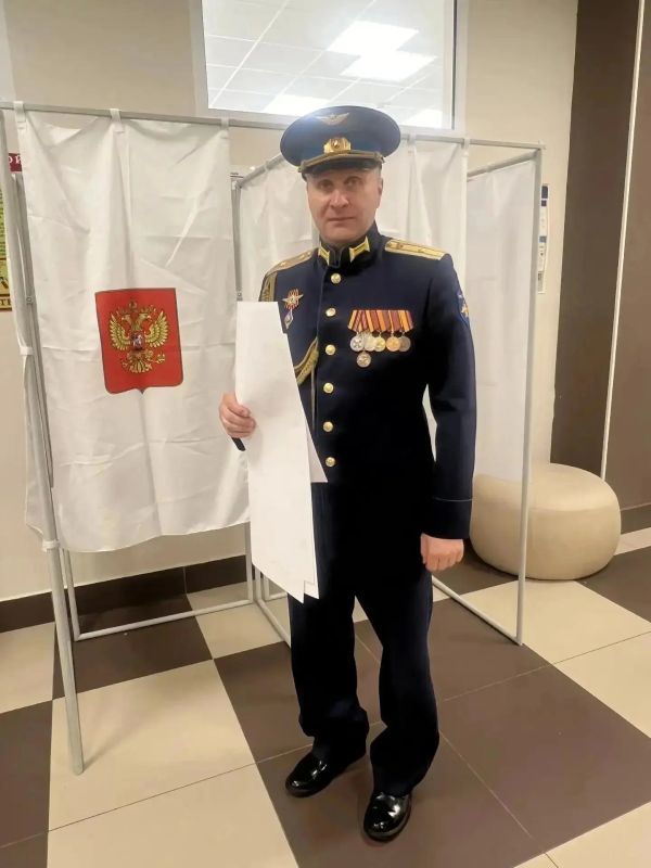 Участники региональной программы #ГероиКоманды47 приняли участие в выборах депутатов Государственной Думы и Законодательного собрания Ленинградской области Участники региональной программы #ГероиКоманды47 приняли участие в выборах депутатов Государственной Думы и Законодательного собрания Ленинградской области