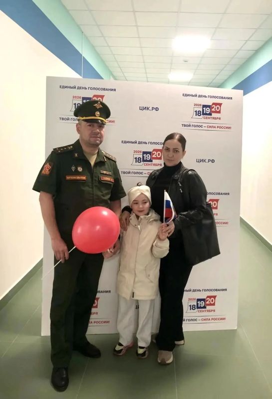Участники региональной программы #ГероиКоманды47 приняли участие в выборах депутатов Государственной Думы и Законодательного собрания Ленинградской области Участники региональной программы #ГероиКоманды47 приняли участие в выборах депутатов Государственной Думы и Законодательного собрания Ленинградской области
