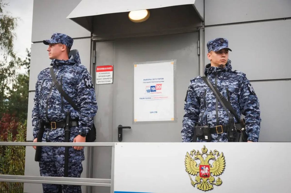 Военнослужащие и сотрудники воинских частей и территориальных управлений Северо-Западного округа Росгвардии обеспечили безопасность проведения единого дня голосования Военнослужащие и сотрудники воинских частей и территориальных управлений Северо-Западного округа Росгвардии обеспечили безопасность проведения единого дня голосования