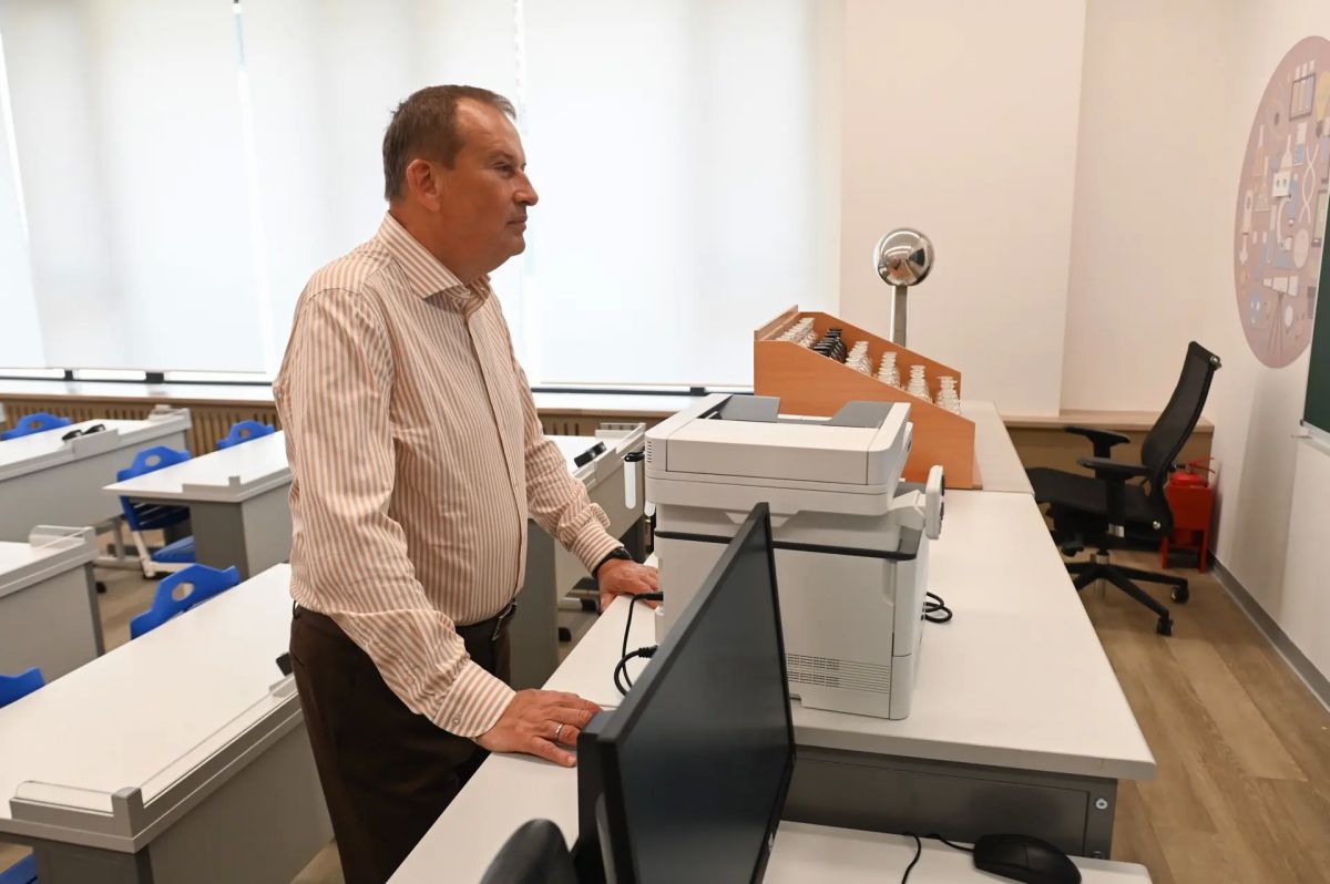 Александр Дрозденко: Представьте: иностранные сервисы перестают работать, а учеба не останавливается ни на минуту Александр Дрозденко: Представьте: иностранные сервисы перестают работать, а учеба не останавливается ни на минуту