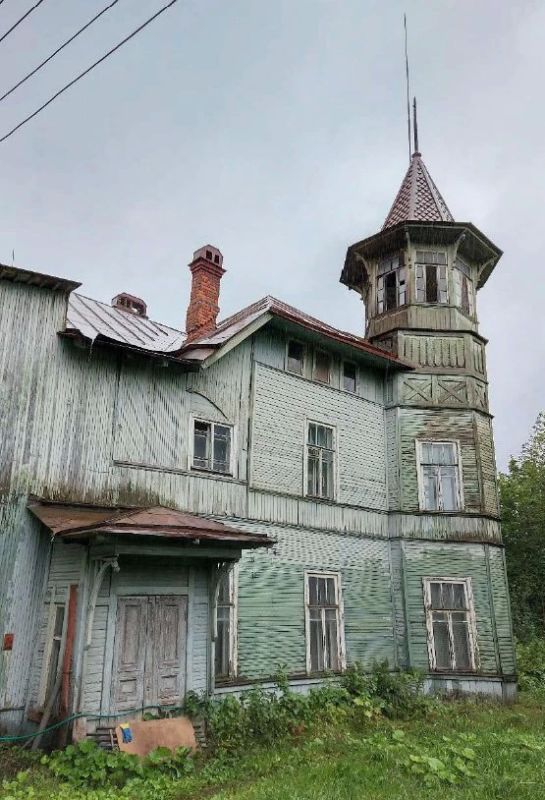 В Петербурге суд обязал законсервировать дачу Кана
