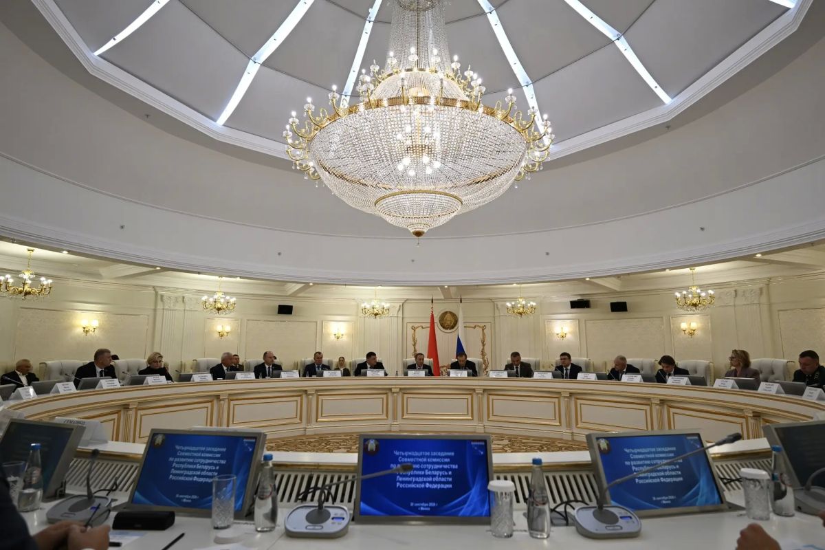 О результатах сотрудничества Ленинградской области и Беларуси в строительстве и ЖКХ вице-губернатор Евгений Барановский доложил на четырнадцатом заседании Совместной комиссии О результатах сотрудничества Ленинградской области и Беларуси в строительстве и ЖКХ вице-губернатор Евгений Барановский доложил на четырнадцатом заседании Совместной комиссии