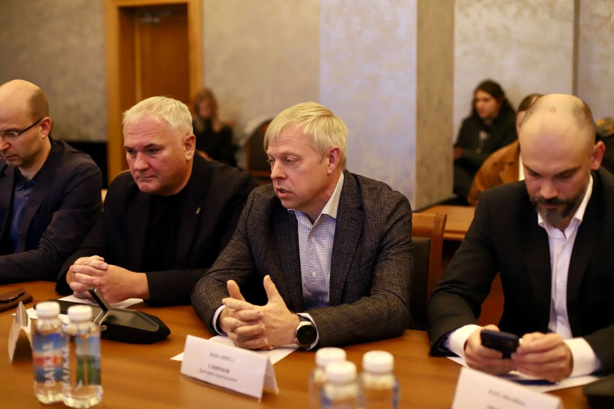 Вопросы развития связи обсудили сегодня в доме областного правительства Вопросы развития связи обсудили сегодня в доме областного правительства