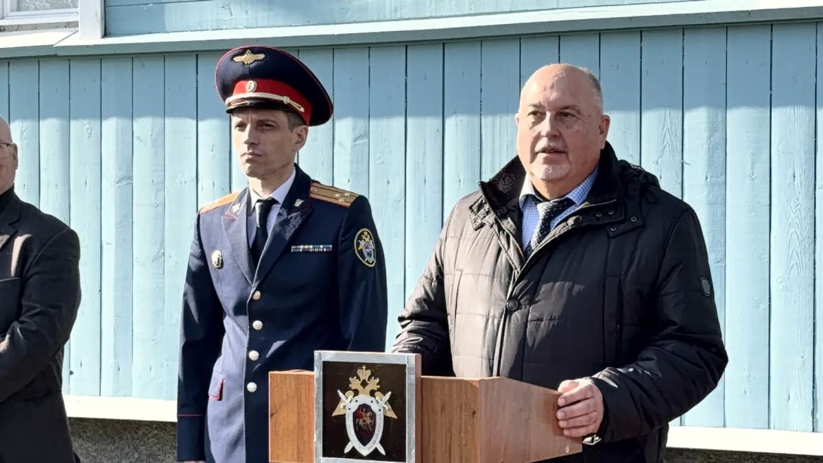 Молодые сотрудники СУ СК России по Ленинградской области приняли Присягу у легендарной Дороги жизни Молодые сотрудники СУ СК России по Ленинградской области приняли Присягу у легендарной Дороги жизни