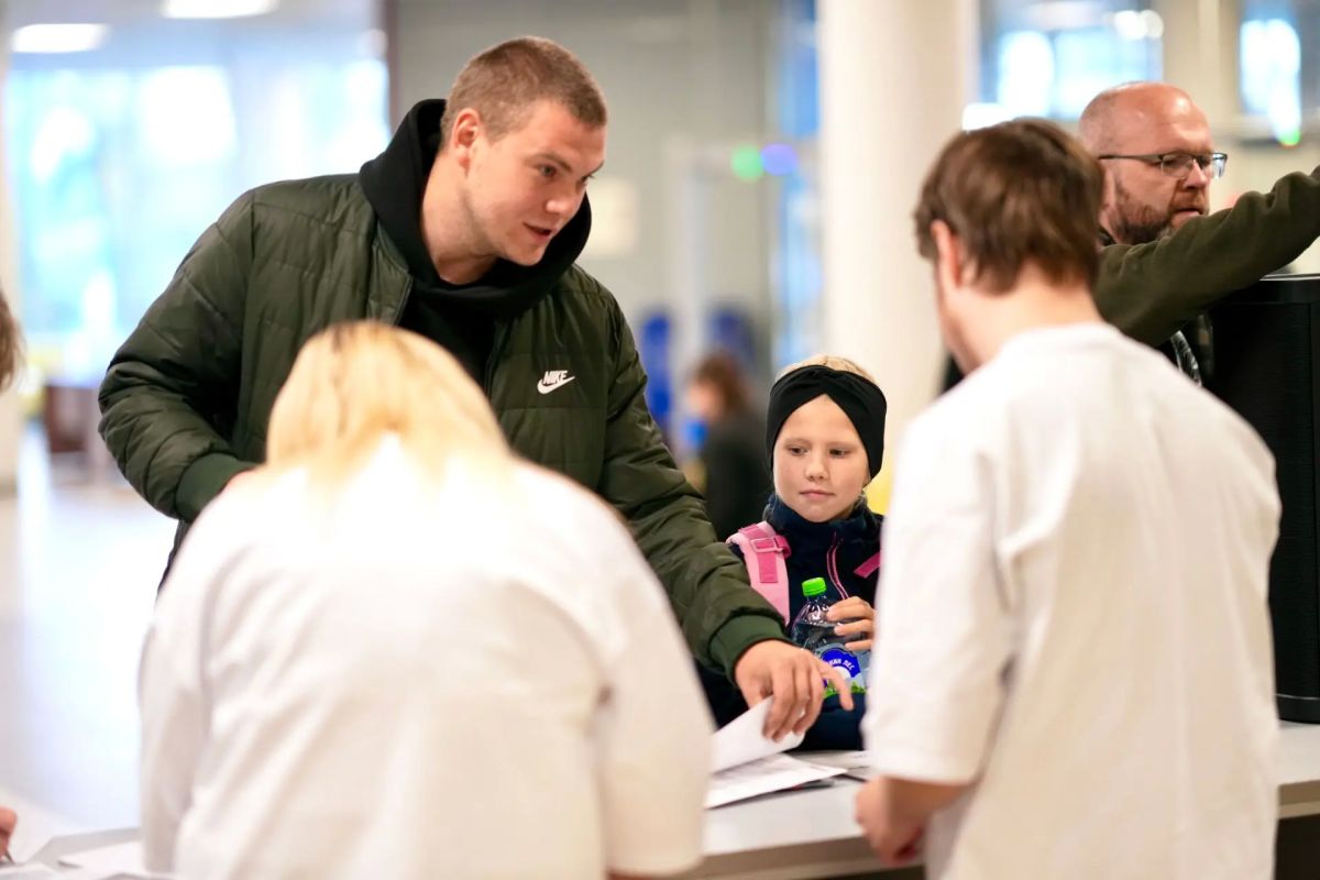 #Прямосейчас в спорткомплексе «Сосновый бор» вовсю работает зона регистрации участников #Прямосейчас в спорткомплексе «Сосновый бор» вовсю работает зона регистрации участников