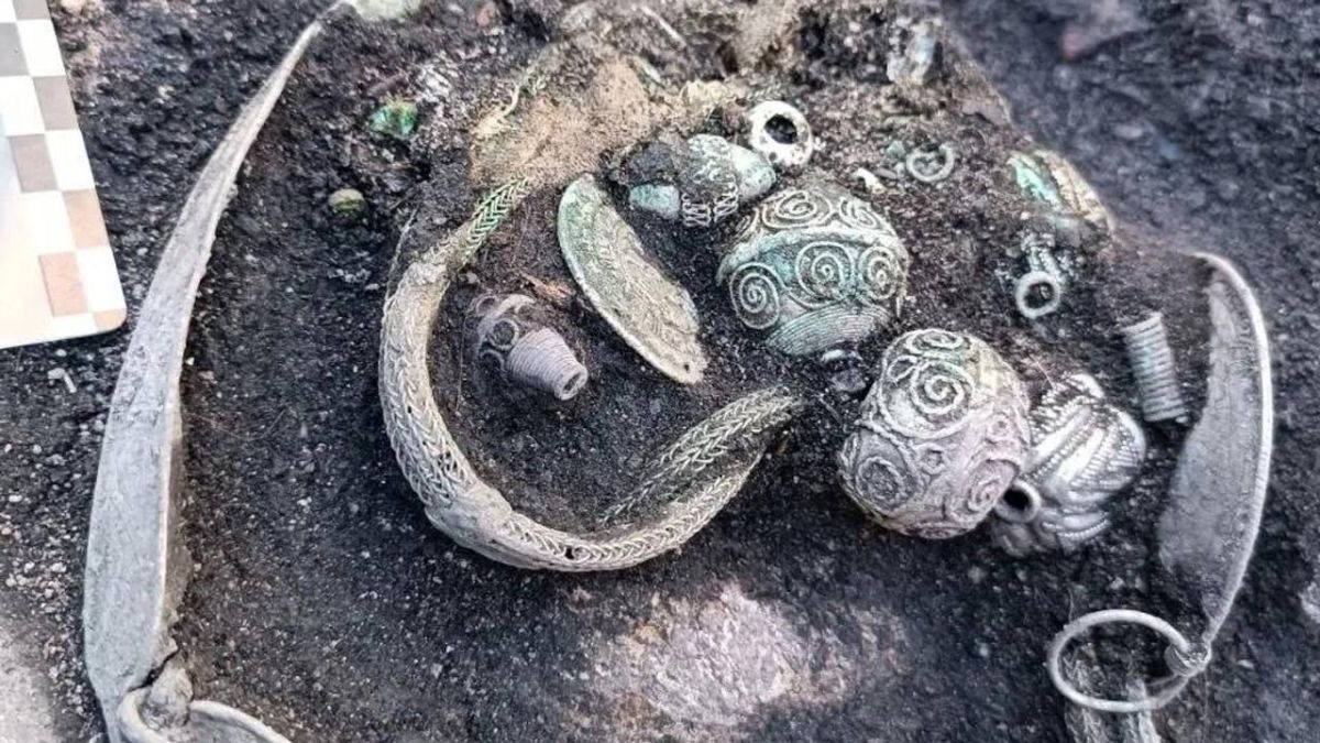 В Ленобласти нашли крупнейший средневековый клад Северо-Запада: