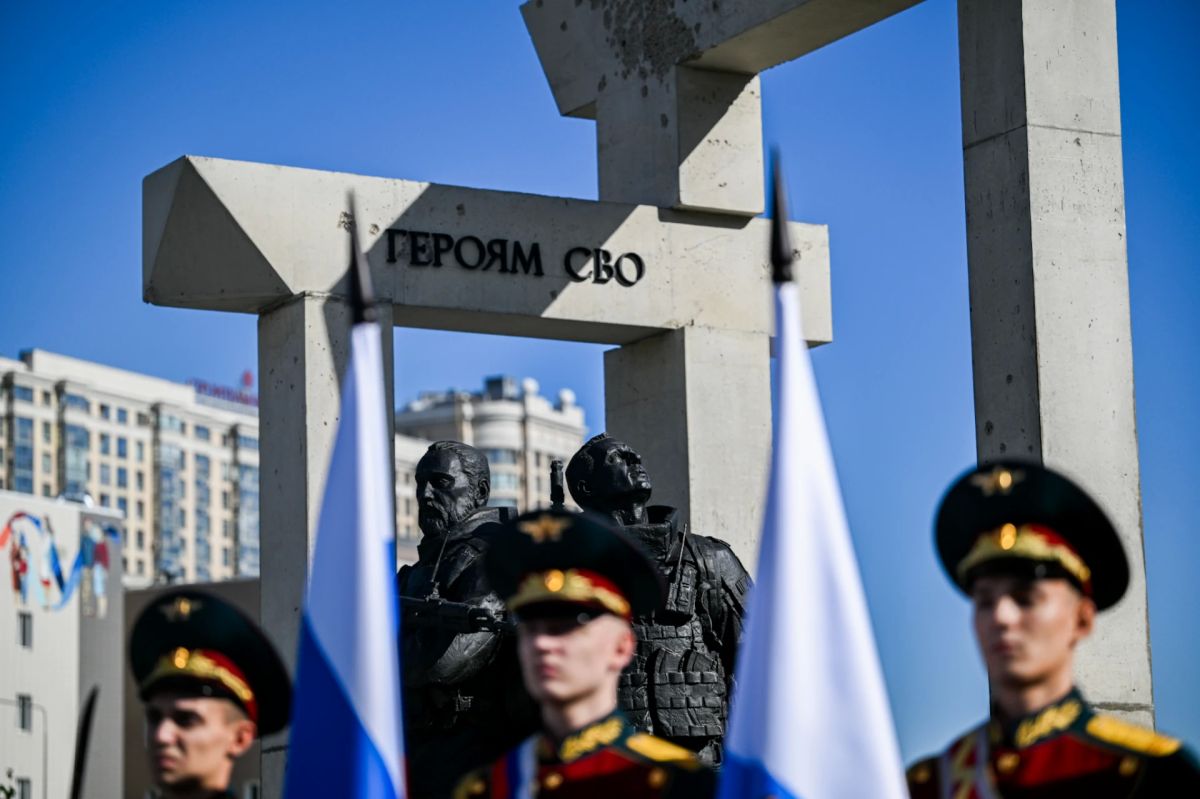 Александр Дрозденко: На аппаратном совещании обсудили, как в Ленинградской области сохраняется память об участниках специальной военной операции Александр Дрозденко: На аппаратном совещании обсудили, как в Ленинградской области сохраняется память об участниках специальной военной операции