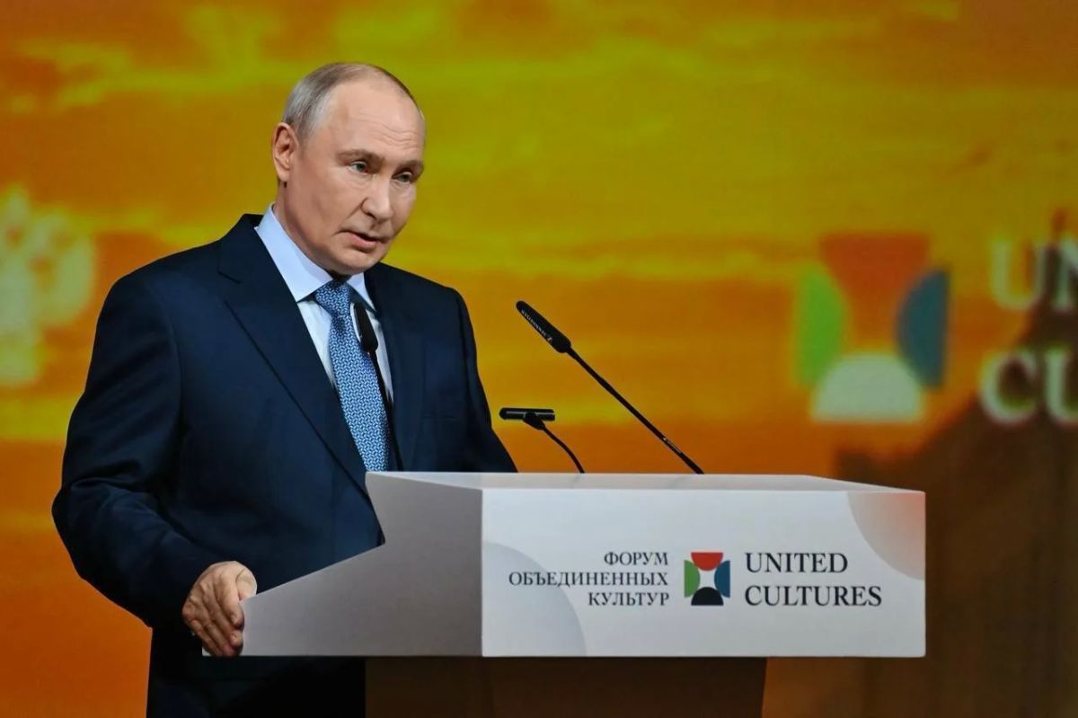 Александр Дрозденко поздравил с днем рождения Владимира Путина Александр Дрозденко поздравил с днем рождения Владимира Путина