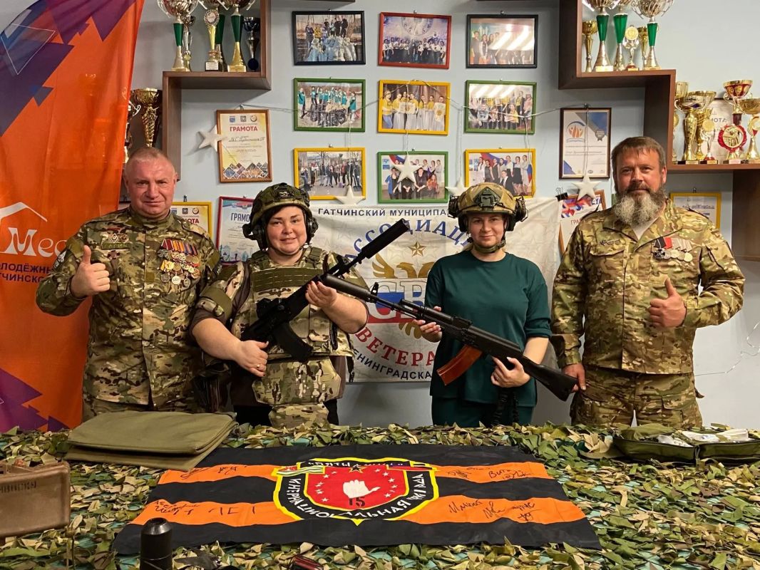 Ветераны СВО Игорь Петрушенко и Алексей Степанов — участники губернаторского проекта «Герои команды 47» — провели встречу с молодёжью в посёлке Пудость Гатчинского округа Ветераны СВО Игорь Петрушенко и Алексей Степанов — участники губернаторского проекта «Герои команды 47» — провели встречу с молодёжью в посёлке Пудость Гатчинского округа