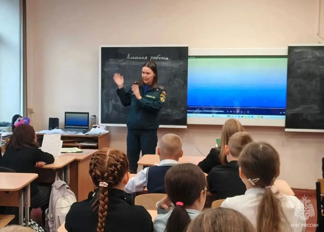 Урок безопасности для Тихвинских лицеистов Урок безопасности для Тихвинских лицеистов