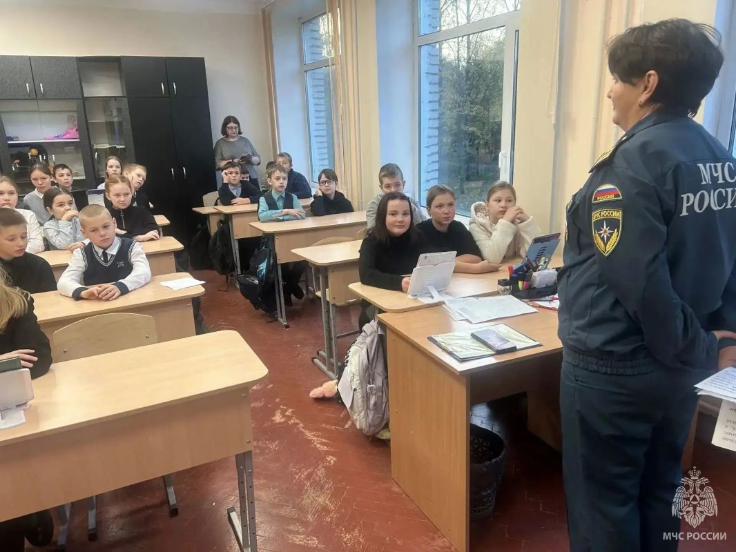 Урок безопасности для Тихвинских лицеистов