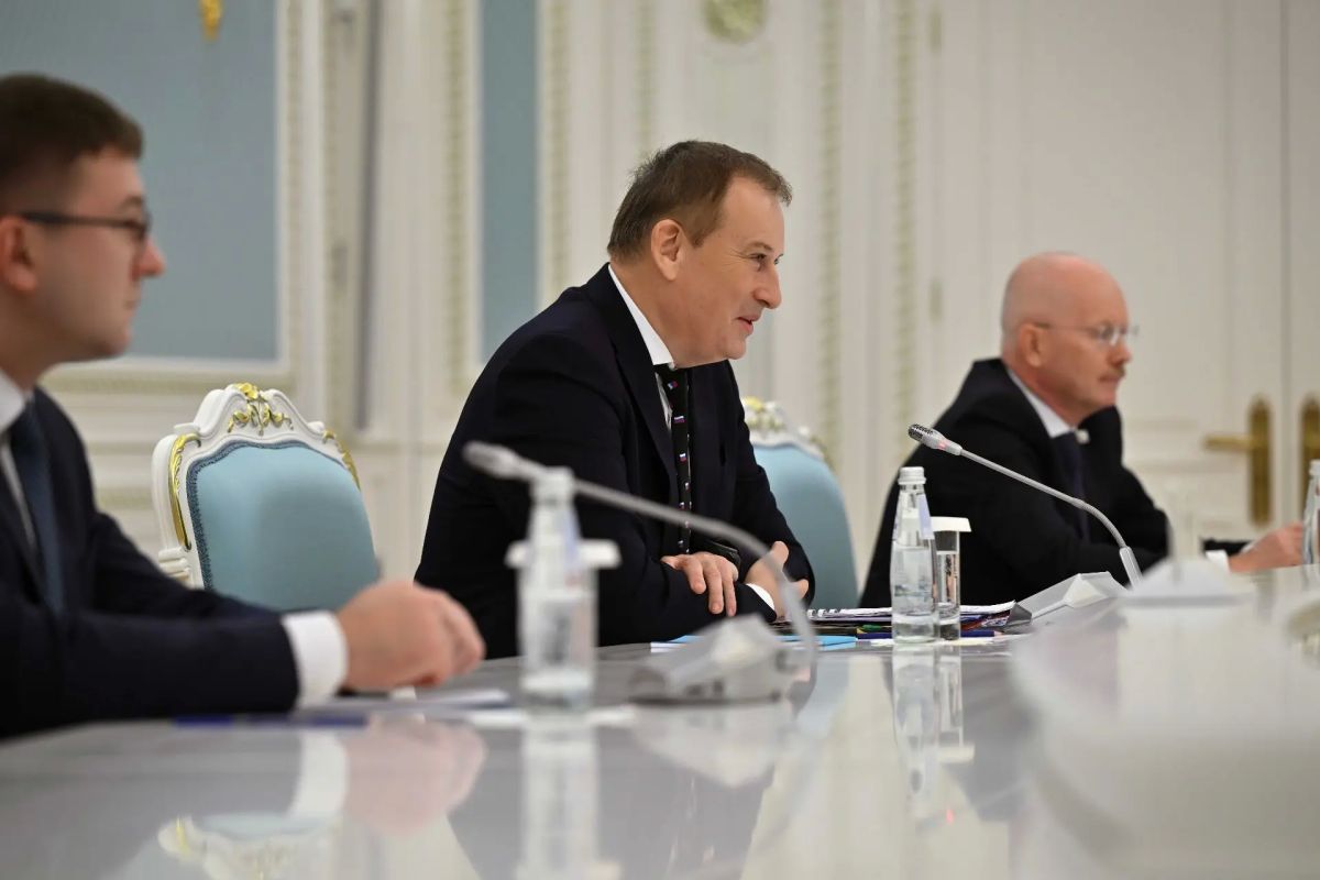 Александр Дрозденко: По приглашению Президента Казахстана и по поручению Правительства России, по согласованию с МИД нахожусь с коротким рабочим визитом в Республике Александр Дрозденко: По приглашению Президента Казахстана и по поручению Правительства России, по согласованию с МИД нахожусь с коротким рабочим визитом в Республике