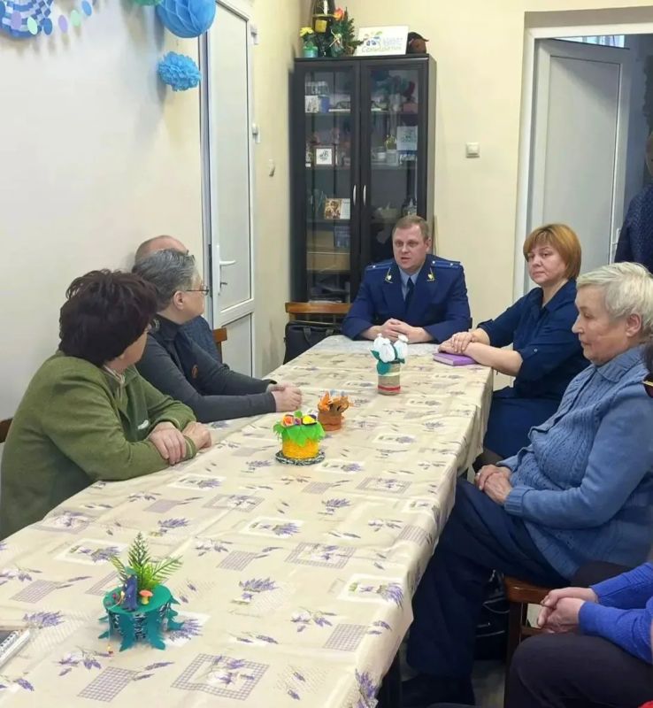 И.о. Бокситогорского городского прокурора провел встречу с пенсионерами