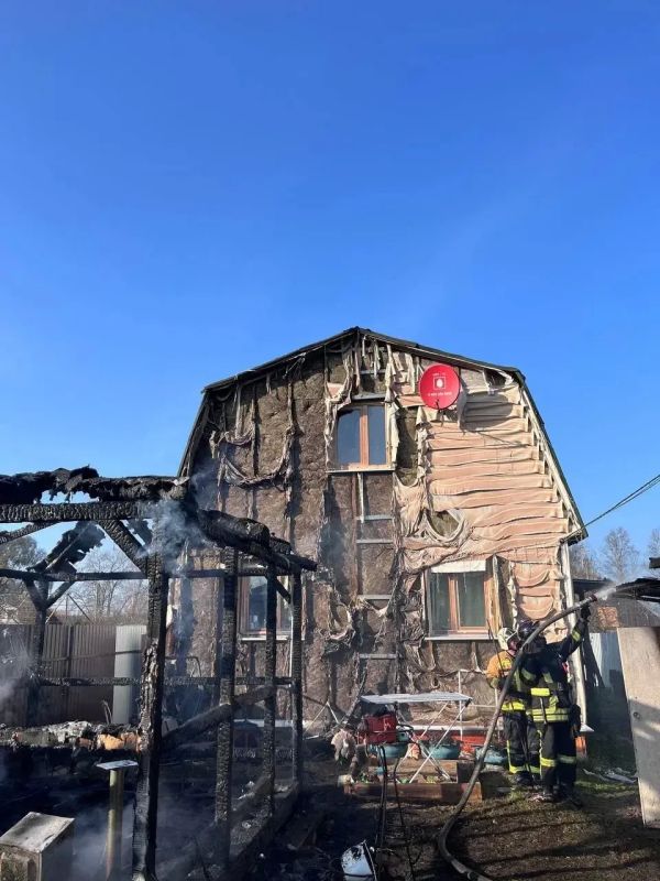 В Кировском районе на пожаре спасены женщина и полуторагодовалый ребенок