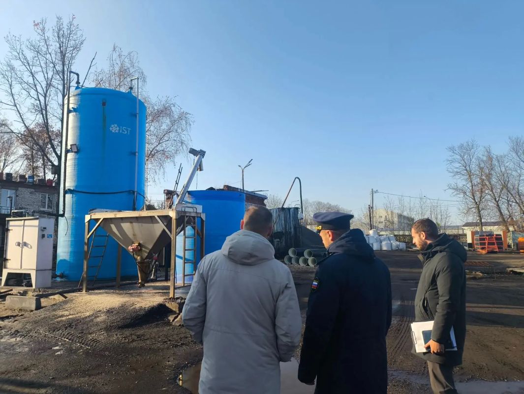 И. о. прокурора Ломоносовского района провёл проверку готовности дорожных служб к зиме И. о. прокурора Ломоносовского района провёл проверку готовности дорожных служб к зиме