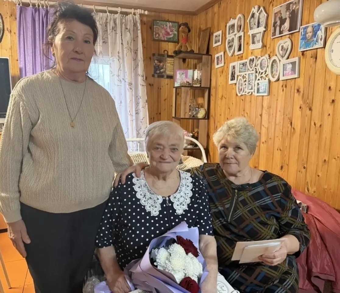 Ветеран из Бокситогорского района Валентина Жабина отметила 95-летие