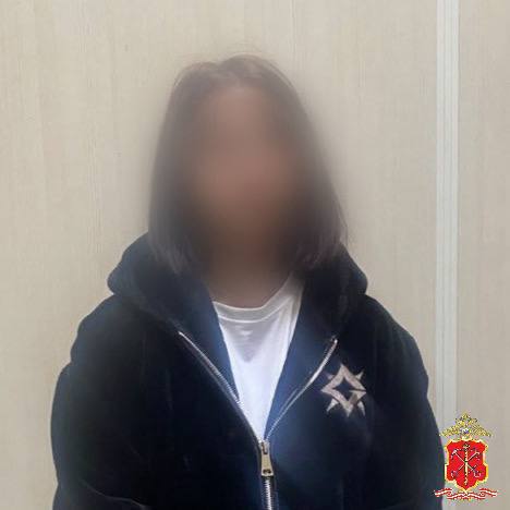 Полиция задержала домработницу петербурженки, подозреваемую в краже ювелирных украшений