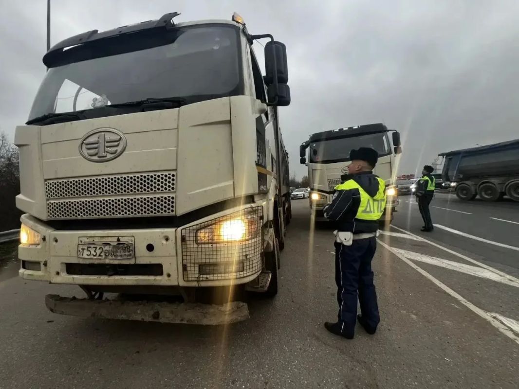 Во Всеволожском районе выявили нарушения при перевозке отходов Во Всеволожском районе выявили нарушения при перевозке отходов
